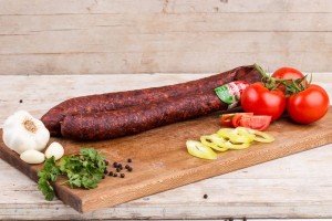 Węgierska kiełbasa wiejska pikantna - Parasztkolbász csípős 500g