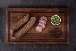Węgierska kiełbasa z Mangalicy z zielonym pieprzem - Tóalmási Füstölt Zöldborsos Mangalica Szárazkolbász 250g