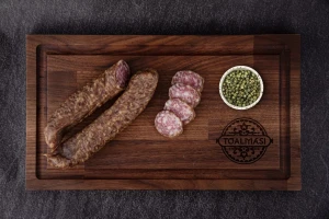 Węgierska kiełbasa z Mangalicy z zielonym pieprzem - Tóalmási Füstölt Zöldborsos Mangalica Szárazkolbász 250g