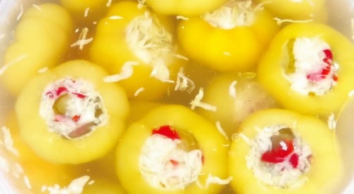 papryka alma nadziewana sałatką pikantną