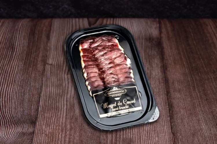 Węgierska pierś z kaczki wędzona w plasterkach ze skórką - Szeletelt, füstölt kacsamell skintálcán 90g