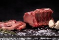 wegierski świeży surowy schab z Mangalicy 500g