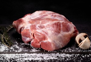 Węgierska surowa łopatka z Mangalicy 500g