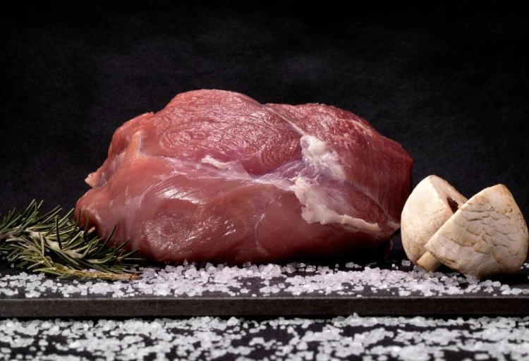 Węgierski udziec z Mangalicy 1kg – świeże mięso