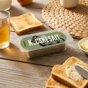 serek kozi z przyprawami zielonymi