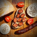 komenyes-mangalica-kolbasz-2 (1).png