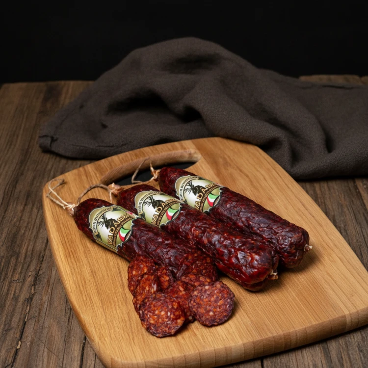 Węgierskie-Salami-paprykowe-lekko-pikantne-z-dziczyzny-450g---Vadász-szalámi