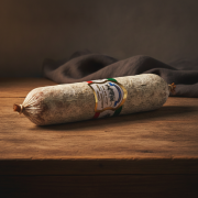 Węgierskie-Salami-w-białej-pleśni-z-Szarego-bydła-450g---Szurkemarha-nemespenesz-szalámi