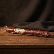 Węgierskie-Salami-łagodne-z-Bawoła-200g---Bivaly-csemege-szalámi