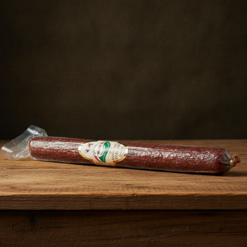 Węgierskie pikantne salami 100% z szarego bydła z łojem wołowym Szomor 800g