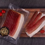 Węgierska wędzona szynka z Mangalicy - Tóalmási füstölt szeletelt mangalica sonka 100g
