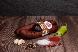 Węgierska kiełbasa pikantna z Mangalicy - Tóalmási Csípős Füstölt Mangalica Szárazkolbász (Nitritmentes) 300g 